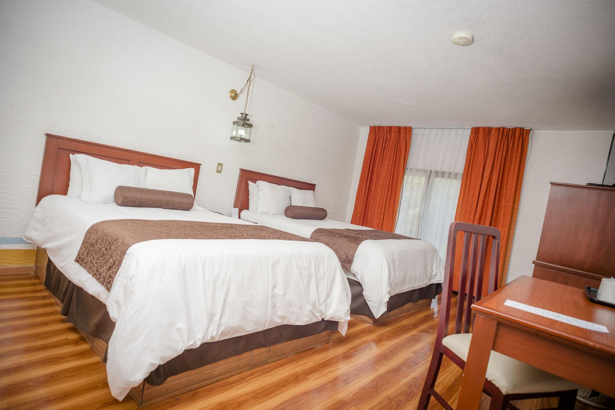 Howard Johnson By Wyndham Morelia Calle Real Εξωτερικό φωτογραφία