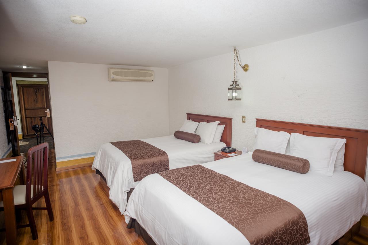 Howard Johnson By Wyndham Morelia Calle Real Εξωτερικό φωτογραφία