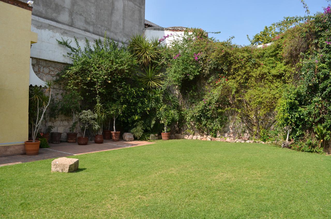 Howard Johnson By Wyndham Morelia Calle Real Εξωτερικό φωτογραφία