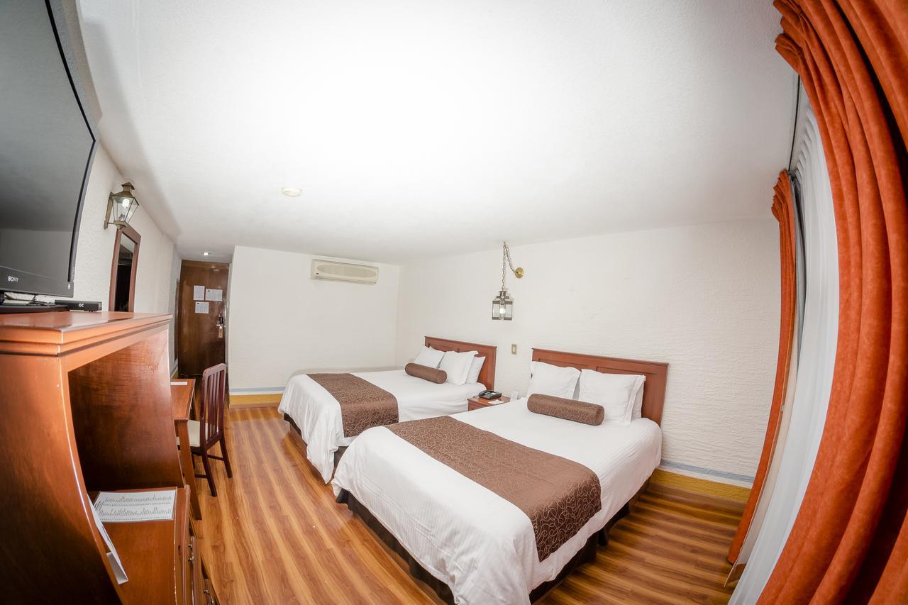 Howard Johnson By Wyndham Morelia Calle Real Εξωτερικό φωτογραφία